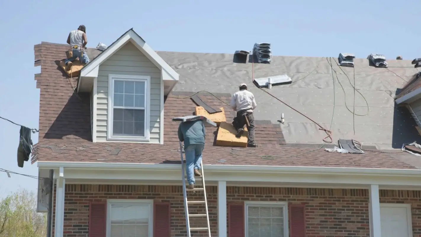 Roof installation services: Roofs Built to Shelter