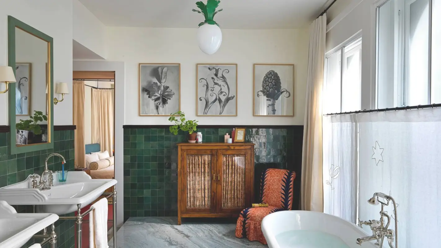 Bath Remodeling Contractor with Quality Craftsmanship