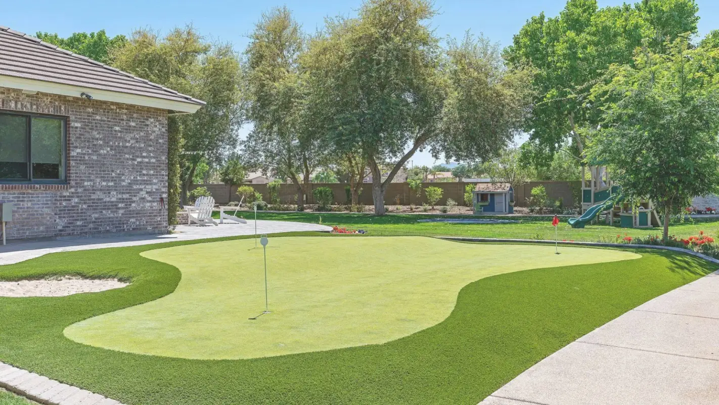 Want A Custom Putting Green for Home? Book Us!