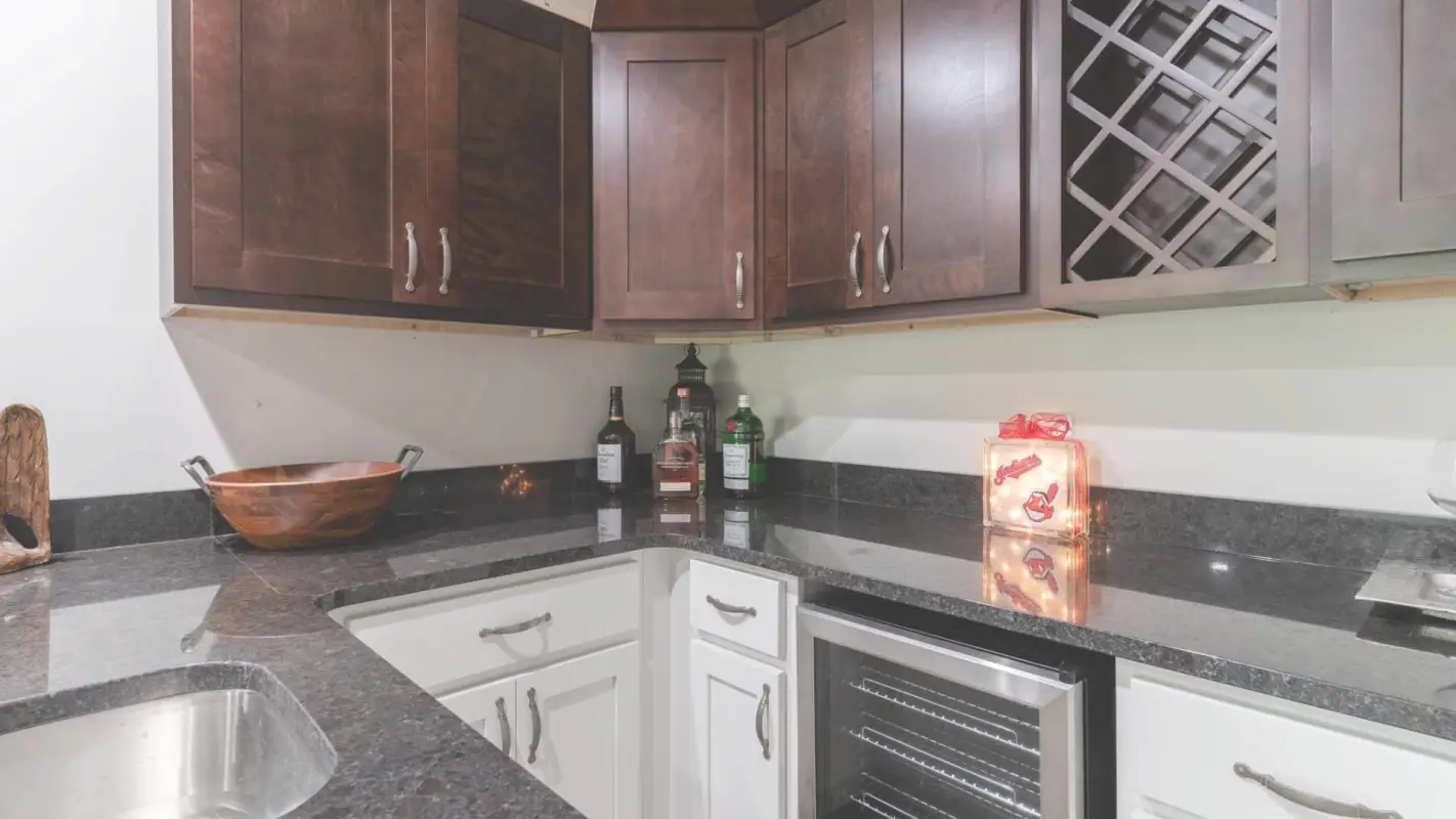 Cabinet Refacing Services with Quality Craftsmanship