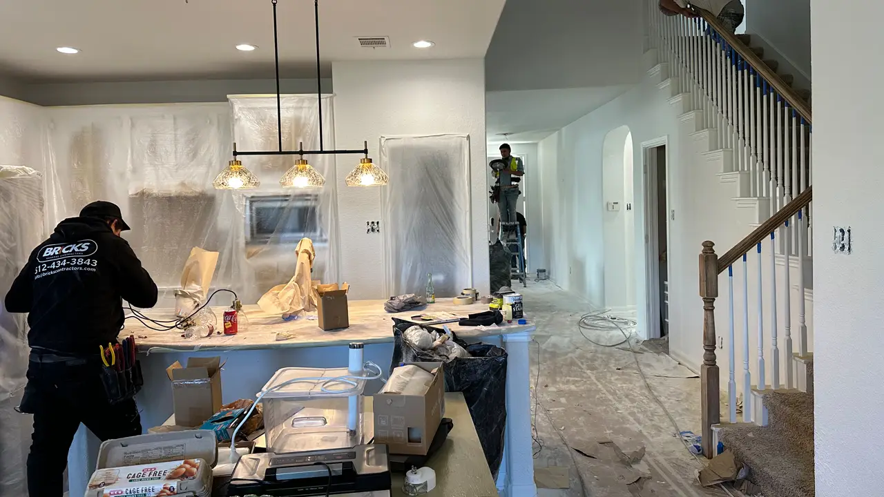 Seasoned Contractors for Affordable Small Kitchen Remodel Cost