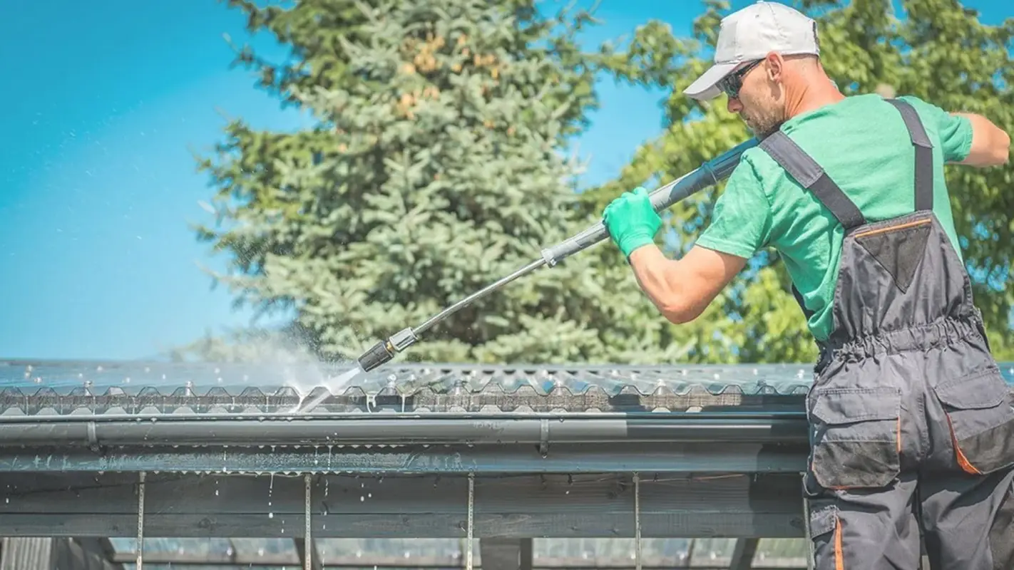 Complete Gutter Cleaning And Maintenance in Splendora, TX