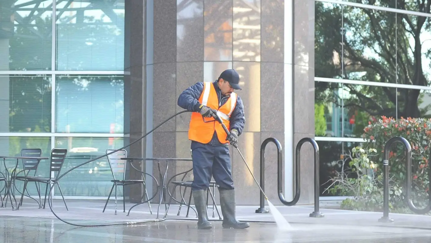 Commercial Pressure Washing Companies for Urgent Cleaning