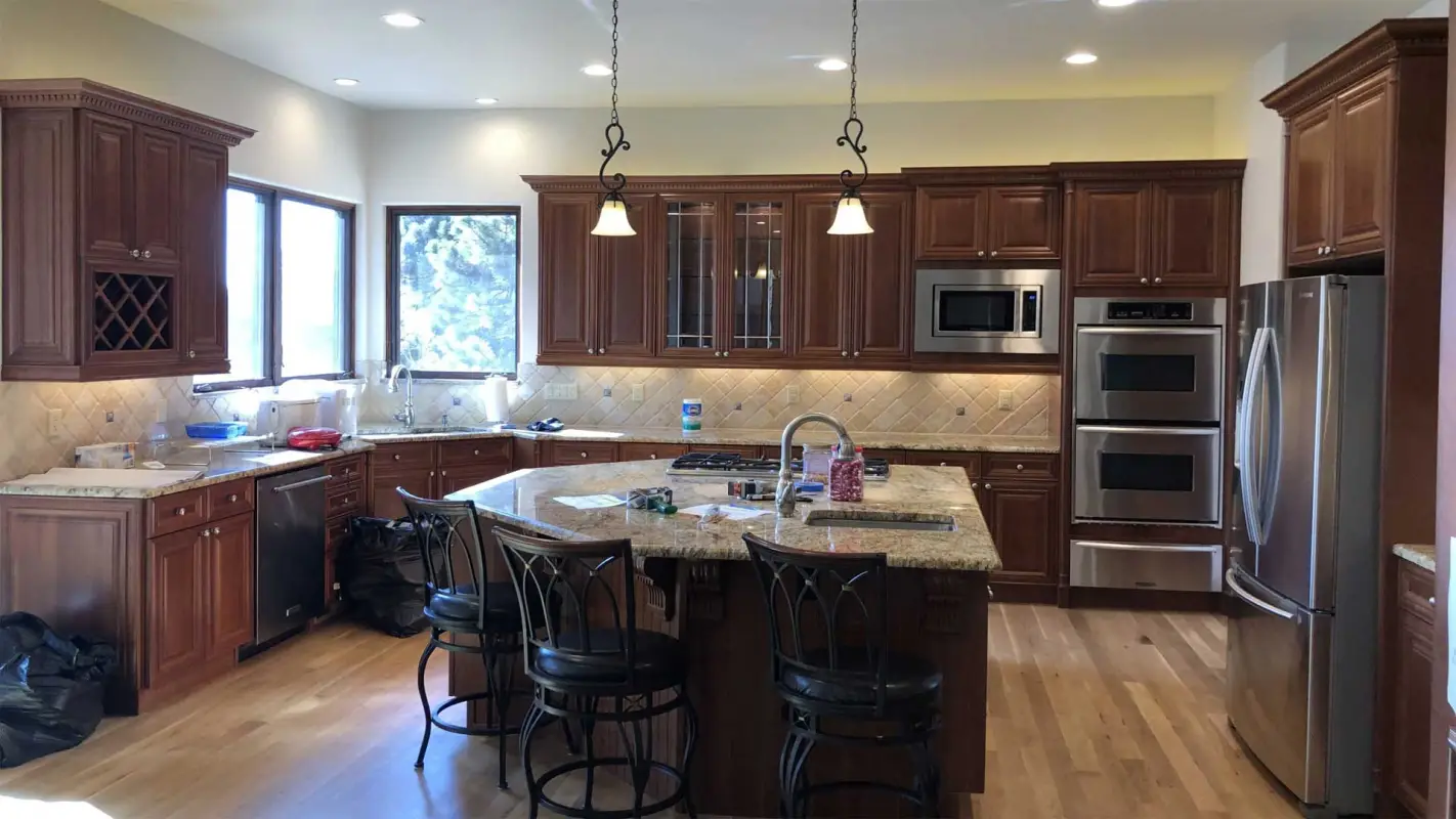 Kitchen Cabinet Refinishing For A Neat Look