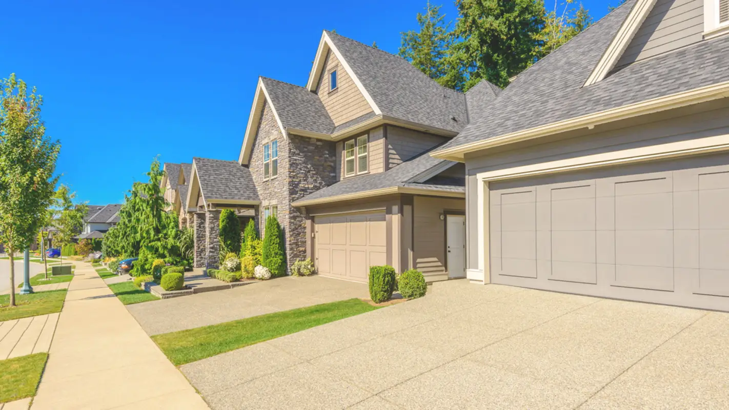 Emergency Roofing Service: Crowning Homes with Excellence
