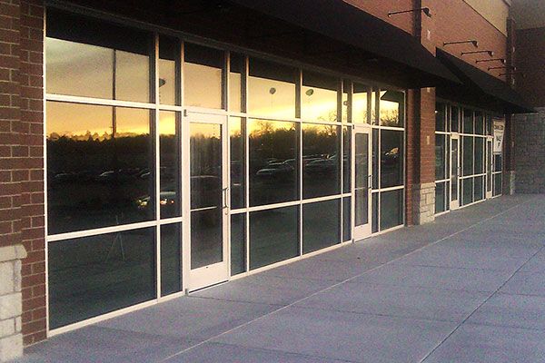 Storefront Glass Services Brentwood CA