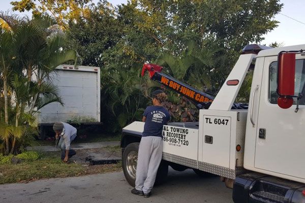 Junk Truck Buyers Palm Beach FL