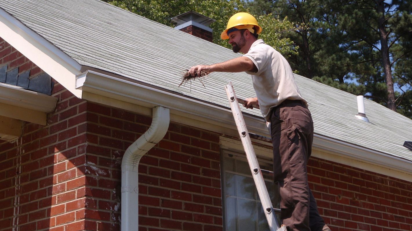 Gutter cleaner services Fall River MA