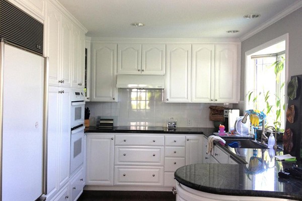 Cabinet Painting Services