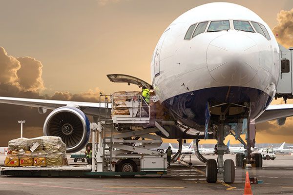Accelerate Your Delivery with Local Air Freight Shipping Services Charlotte, NC