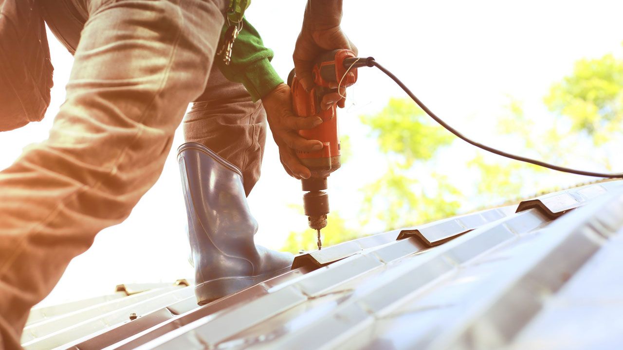 METAL COMPLETE ROOFING & REPAIR