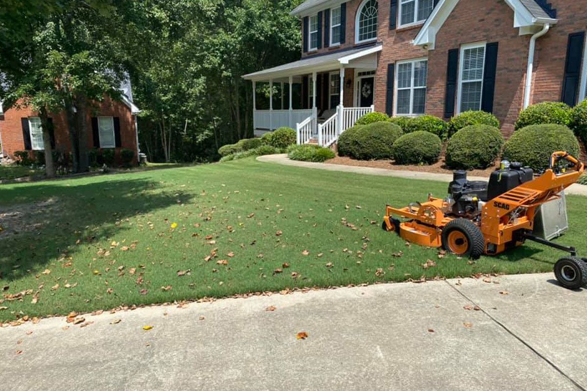 Lawn Maintenace Services Grayson GA
