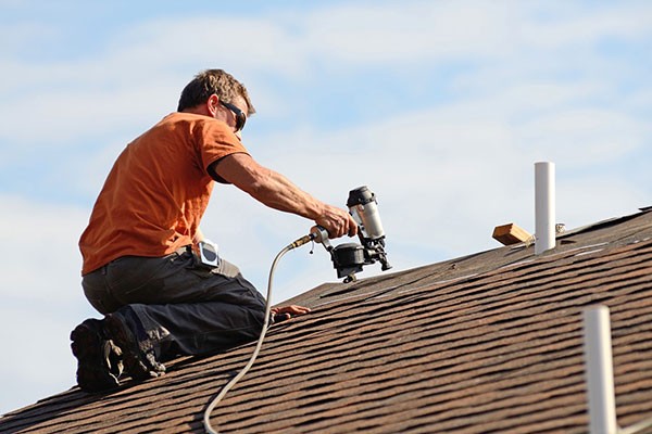 Shingle Roof Installer