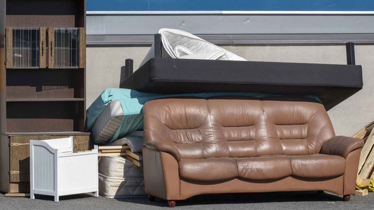 Furniture Removal Service Long Beach CA