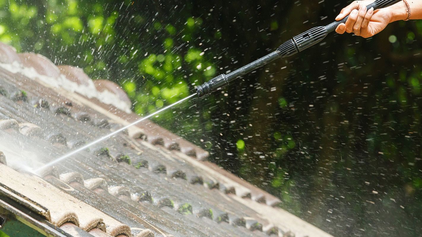 Roof Pressure Washing Service Huntersville NC