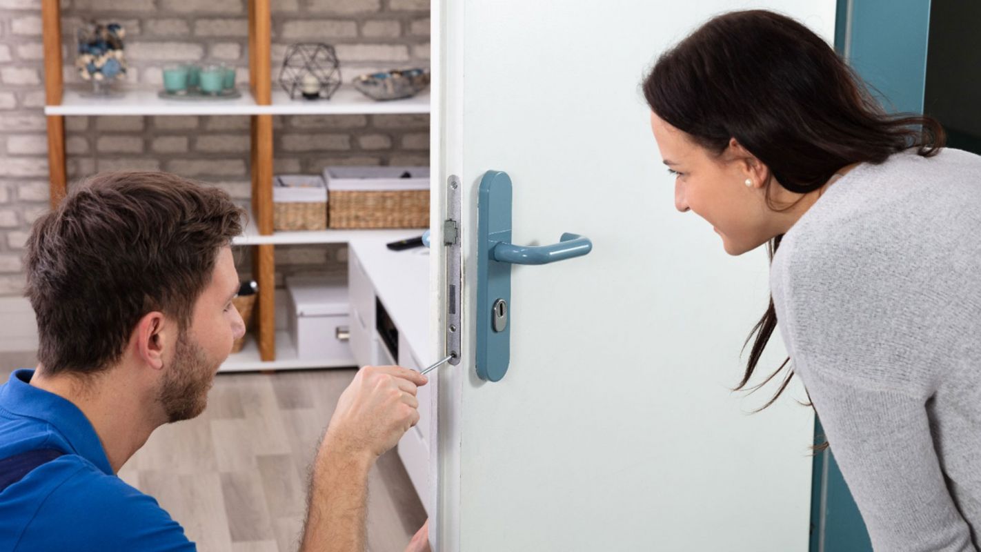 Professional Locksmith Services Corona CA