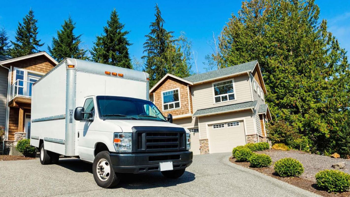 Long Distance Moving Services St. Petersburg FL