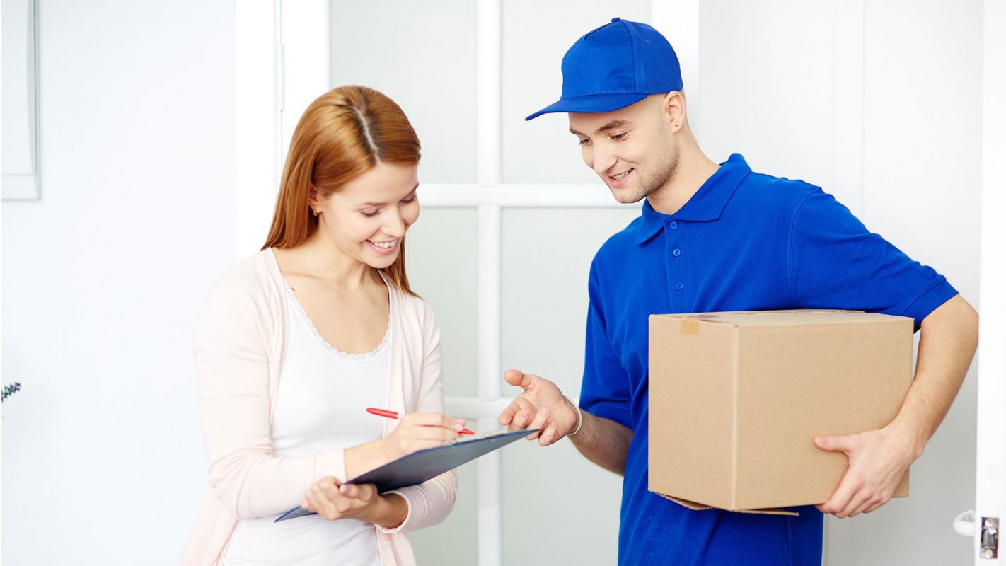 Courier Service Middleton TX