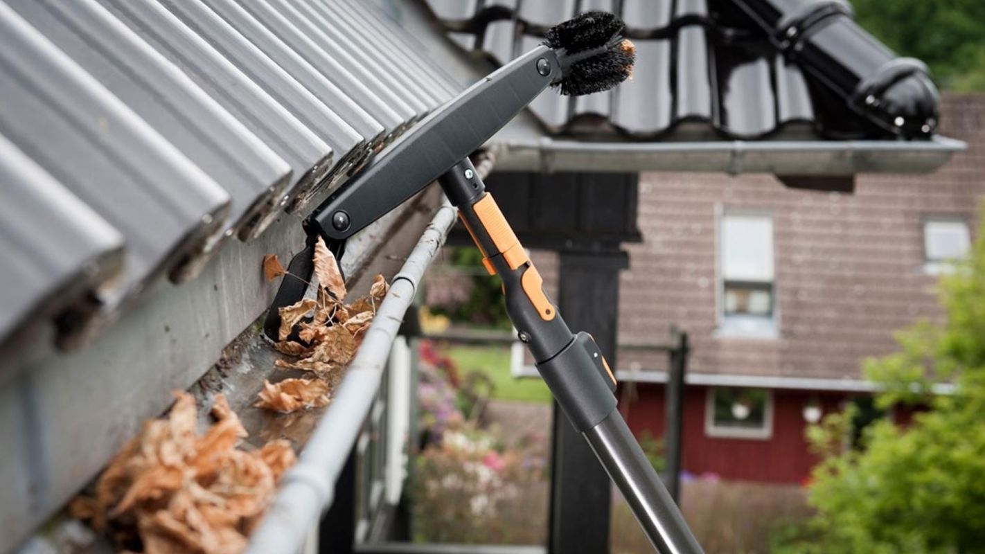 Rain Gutter Cleaning Services Newport Beach CA