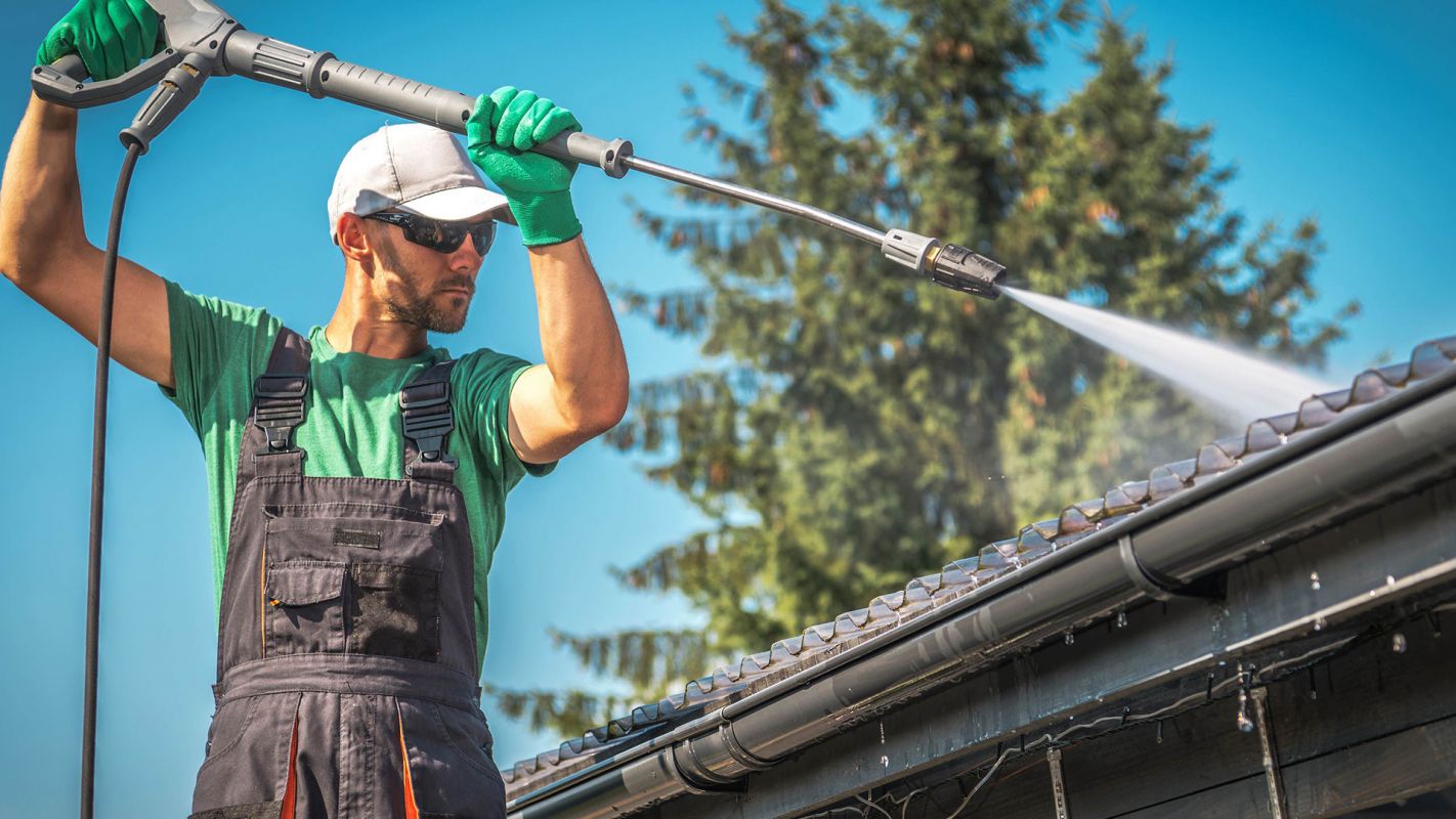 Roof Pressure Washing Services The Woodlands TX