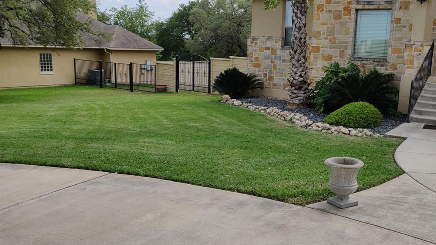 Best Lawn Care Service New Braunfels TX