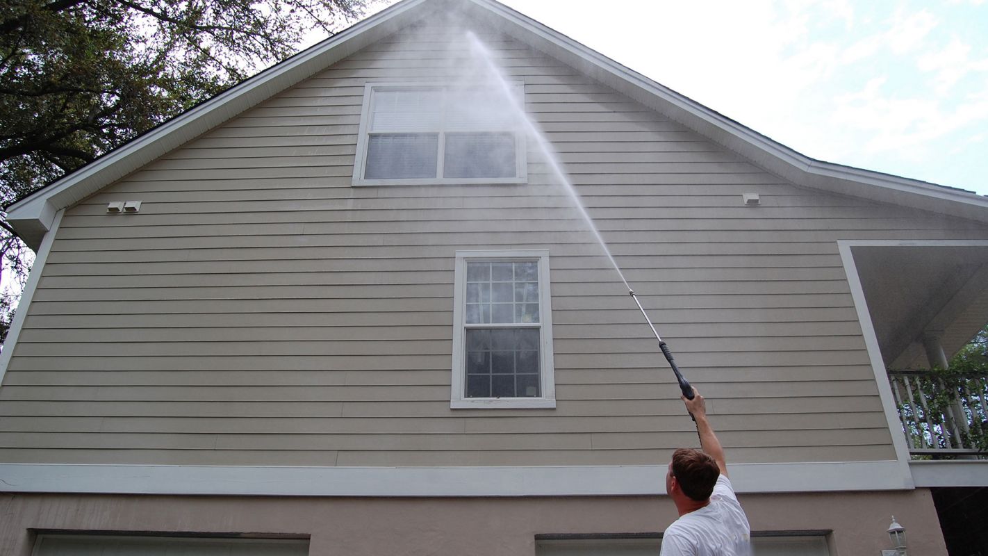 Low-Pressure House Washing Farmington MI