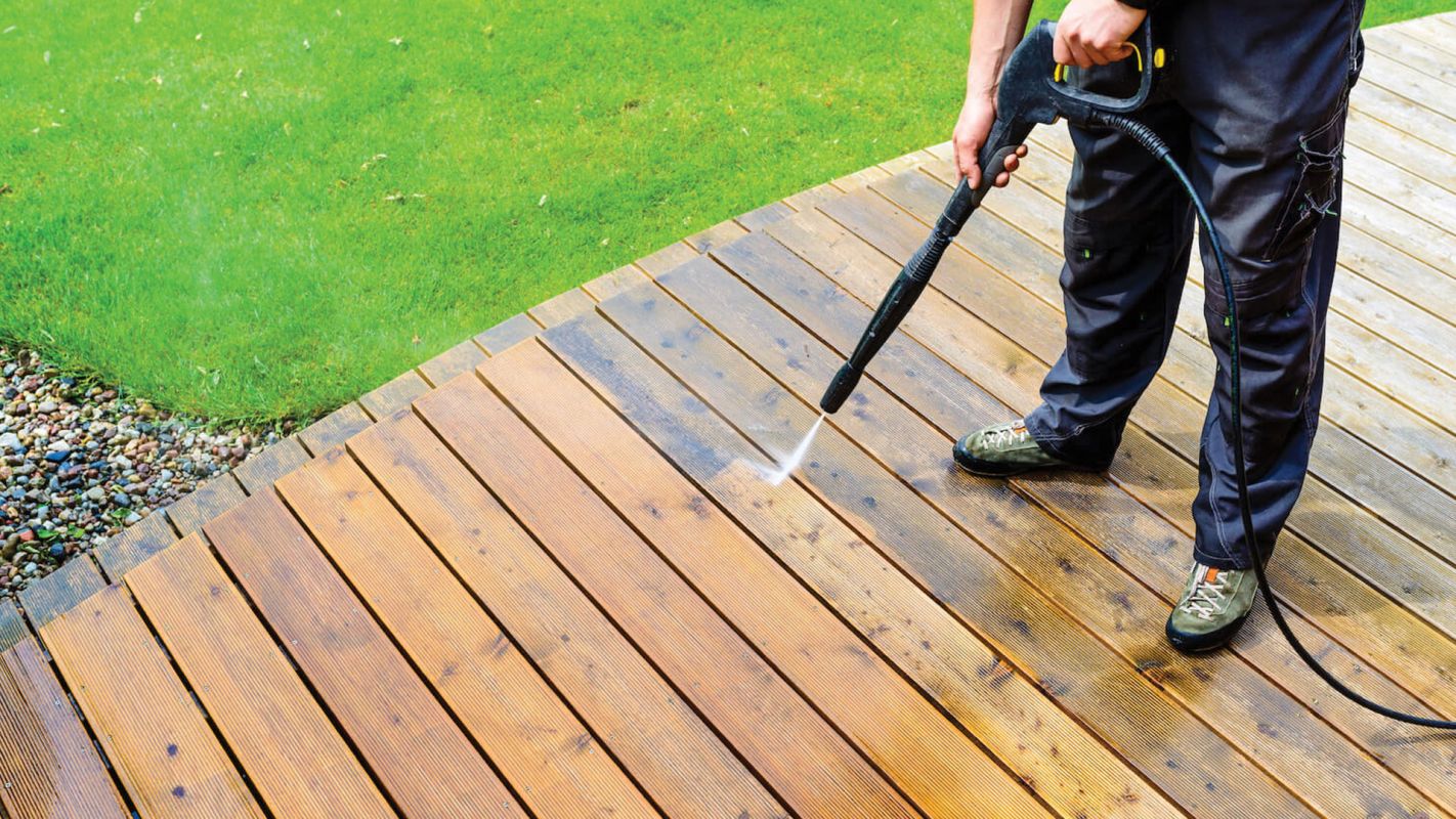 Composite Deck Cleaning Livonia MI