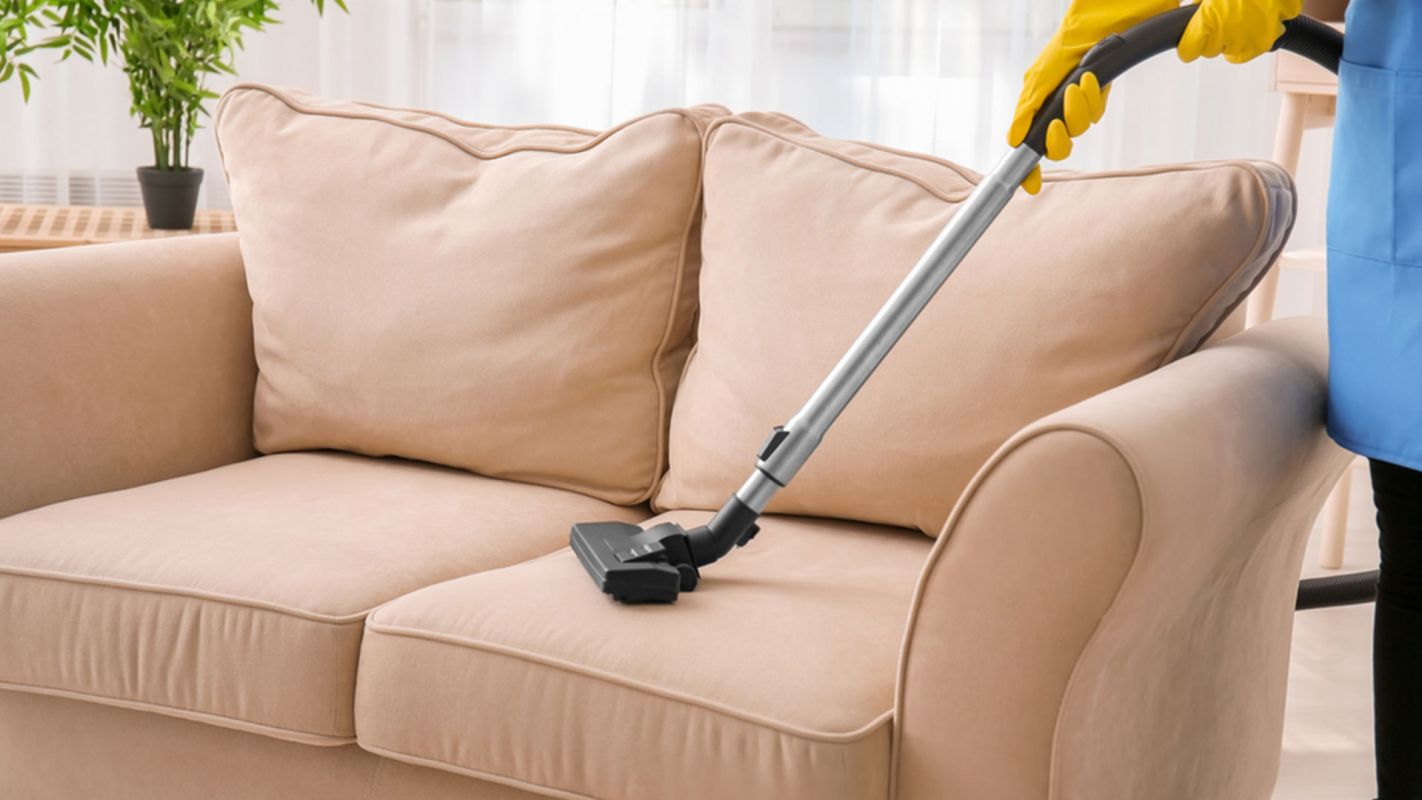 Couch Cleaning Service Oak Creek WI