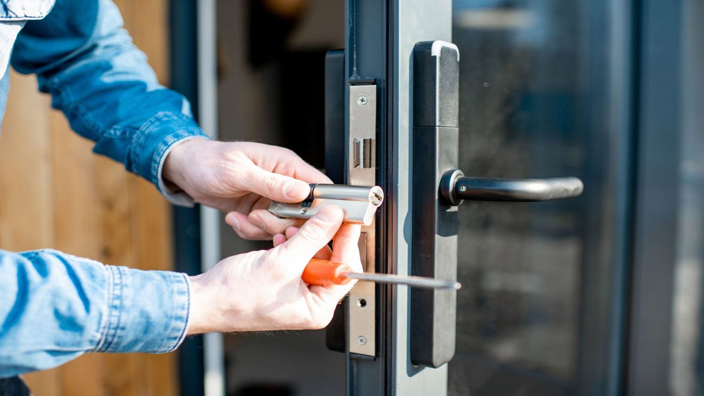 Commercial Locksmith Services Riverdale GA