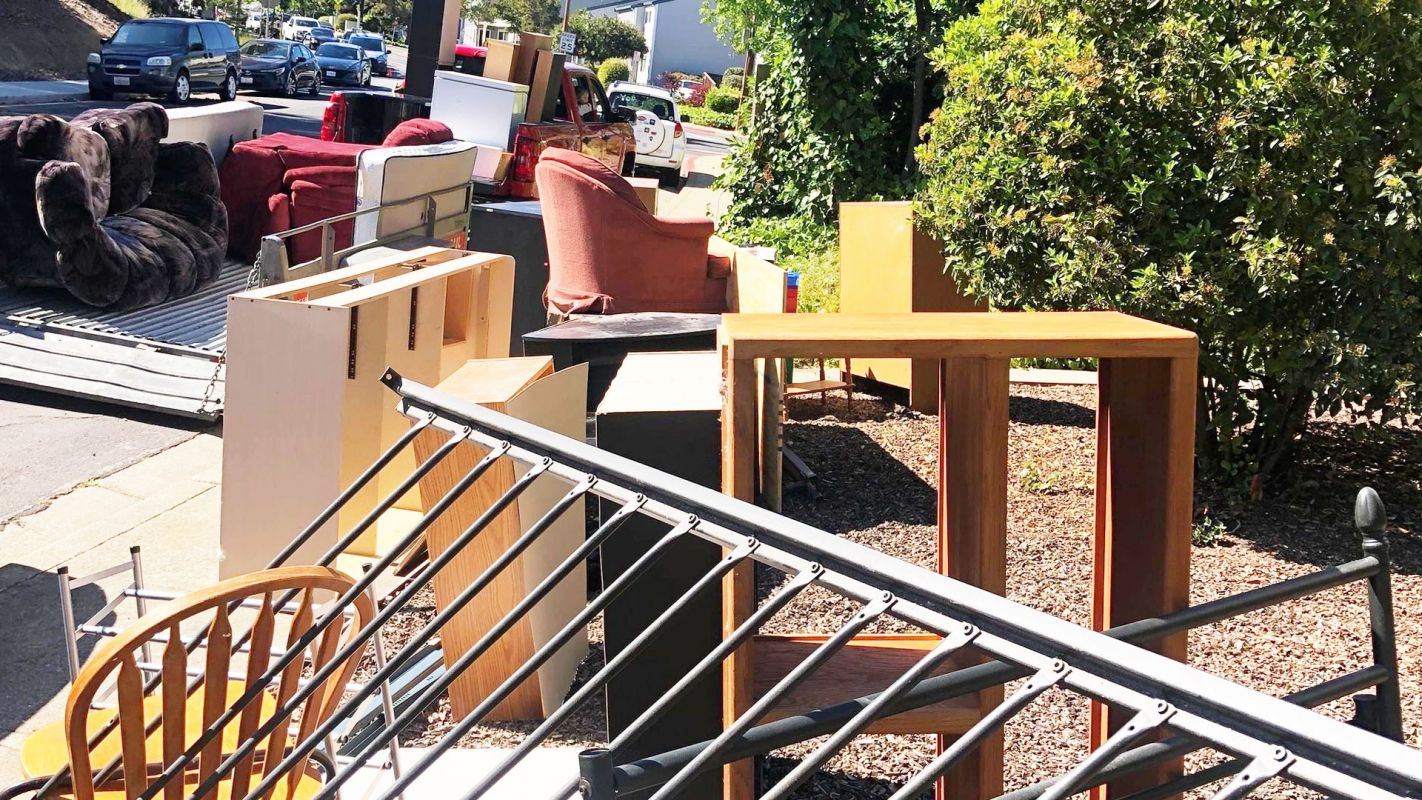 Furniture Removal Suisun City CA
