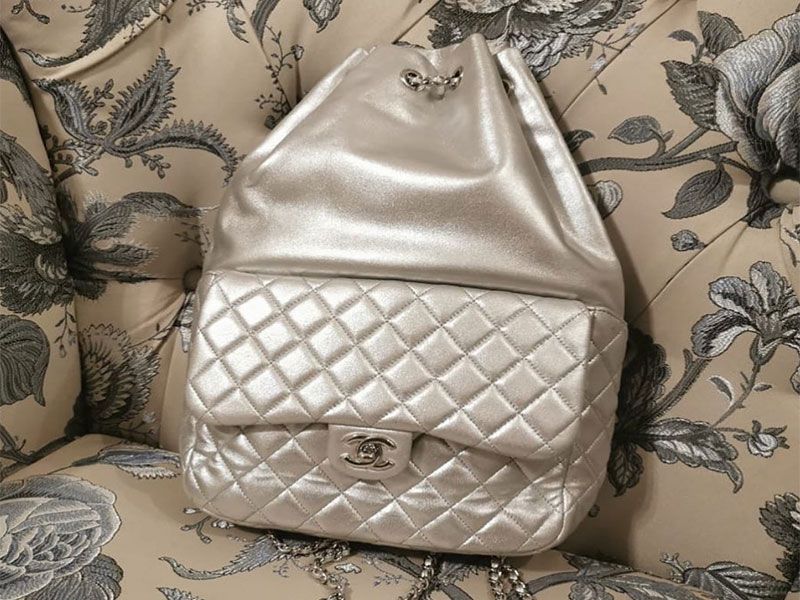 The luxury Consignment, designer handbags & purses Chicago IL