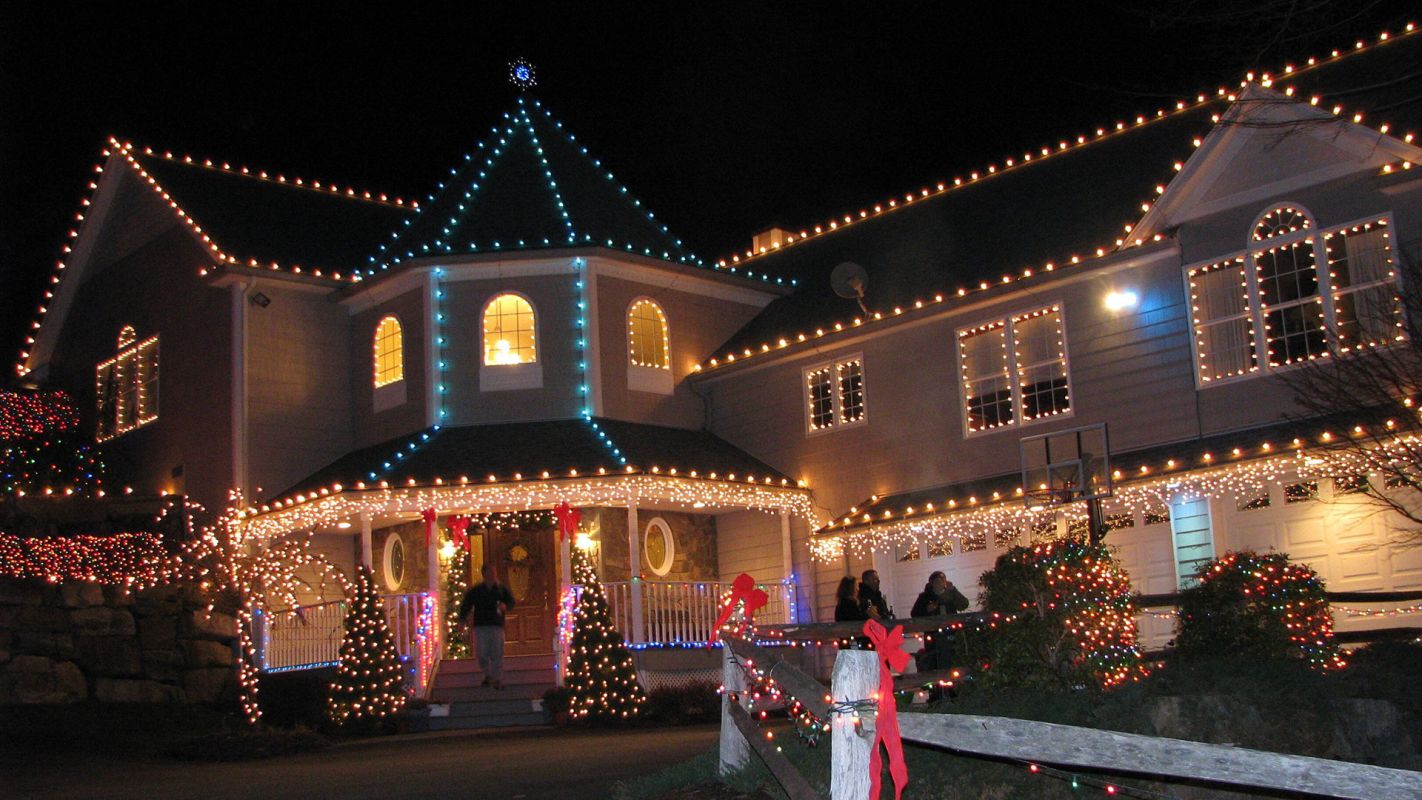 Holiday Lighting Installation Northeast Washington DC