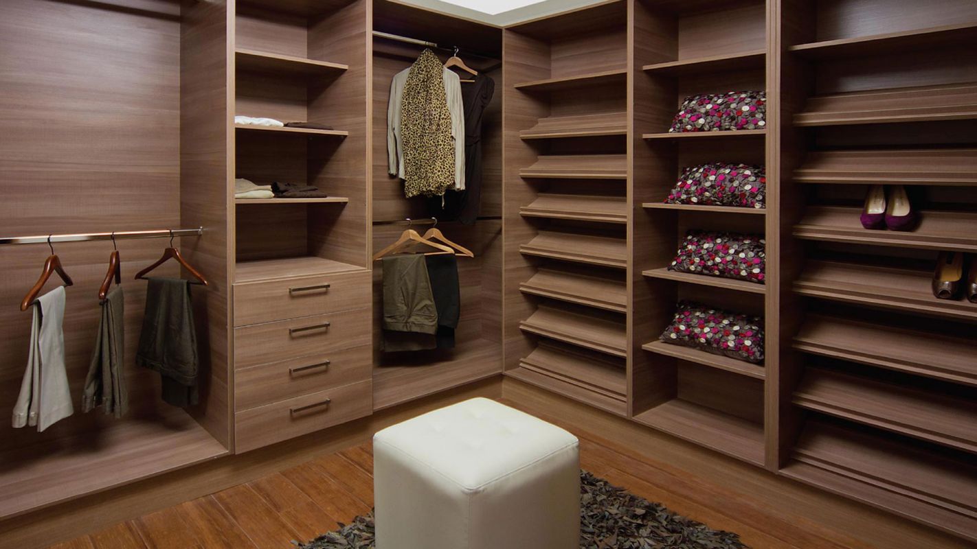 Handy Hi is providing the best closet installation services in Missouri