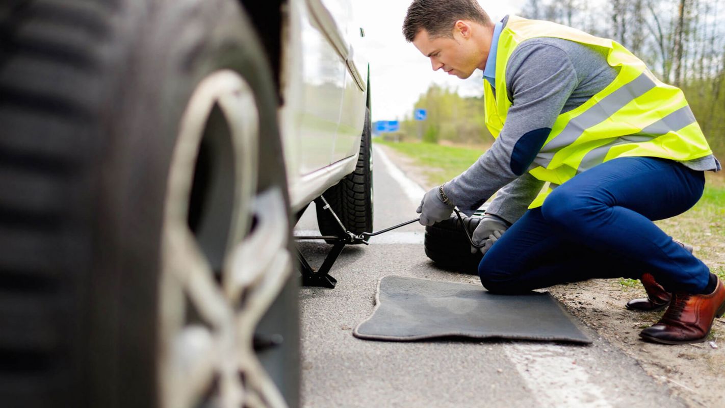 Tire Changing Service Detroit MI