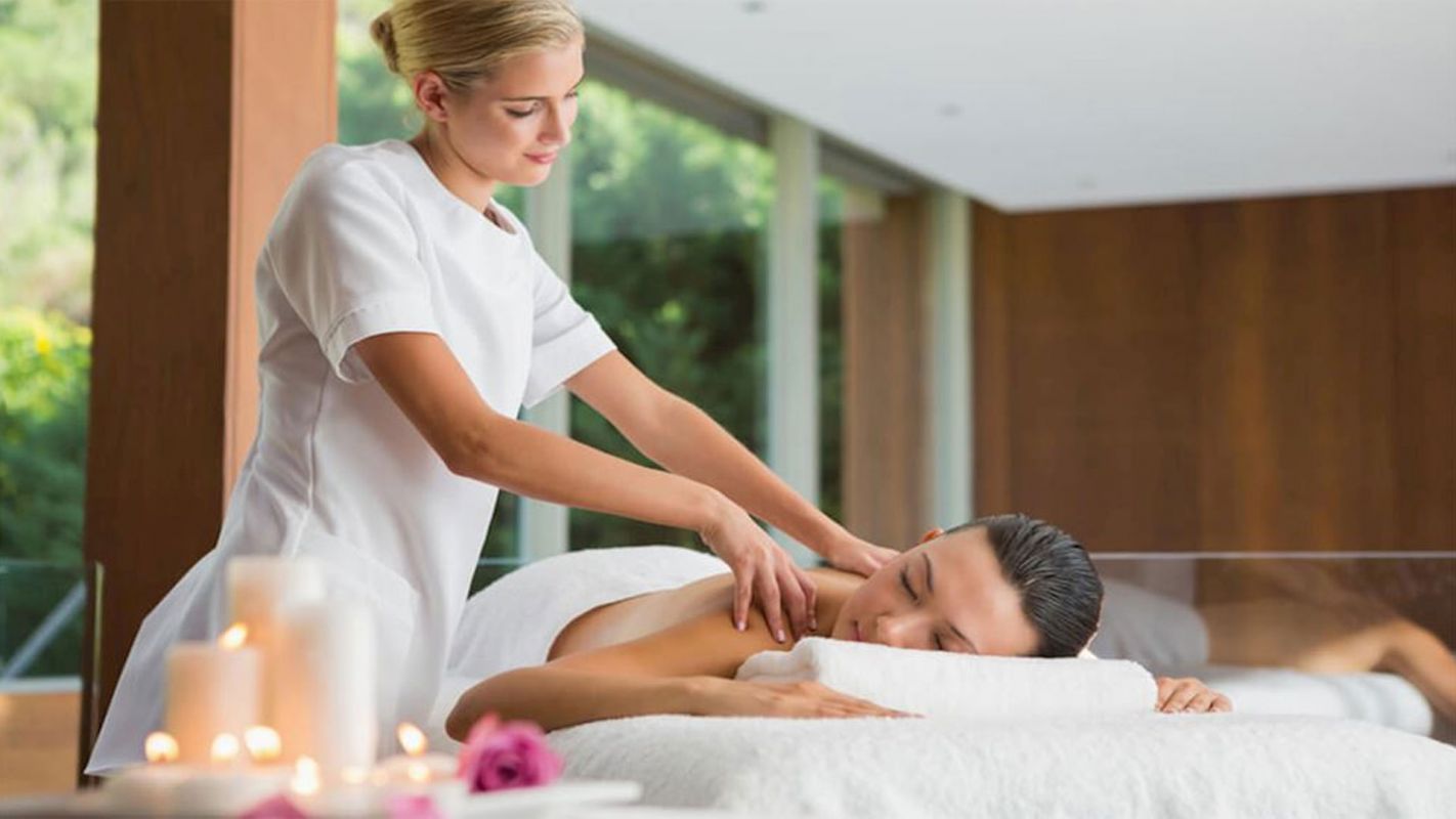 Female Massage Therapist Dallas TX