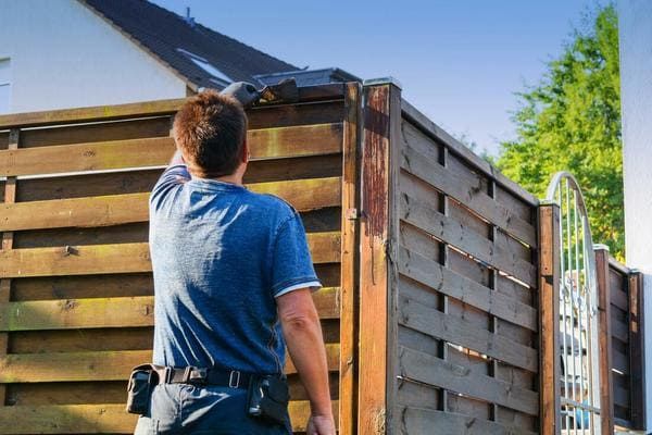 Fence Repair