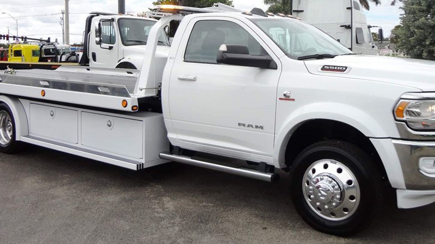 Flatbed Towing Service Pompano Beach FL