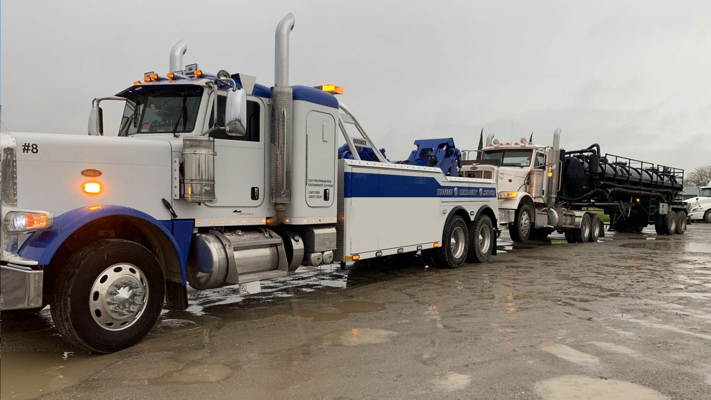 Affordable Heavy Duty Towing West Sacramento CA