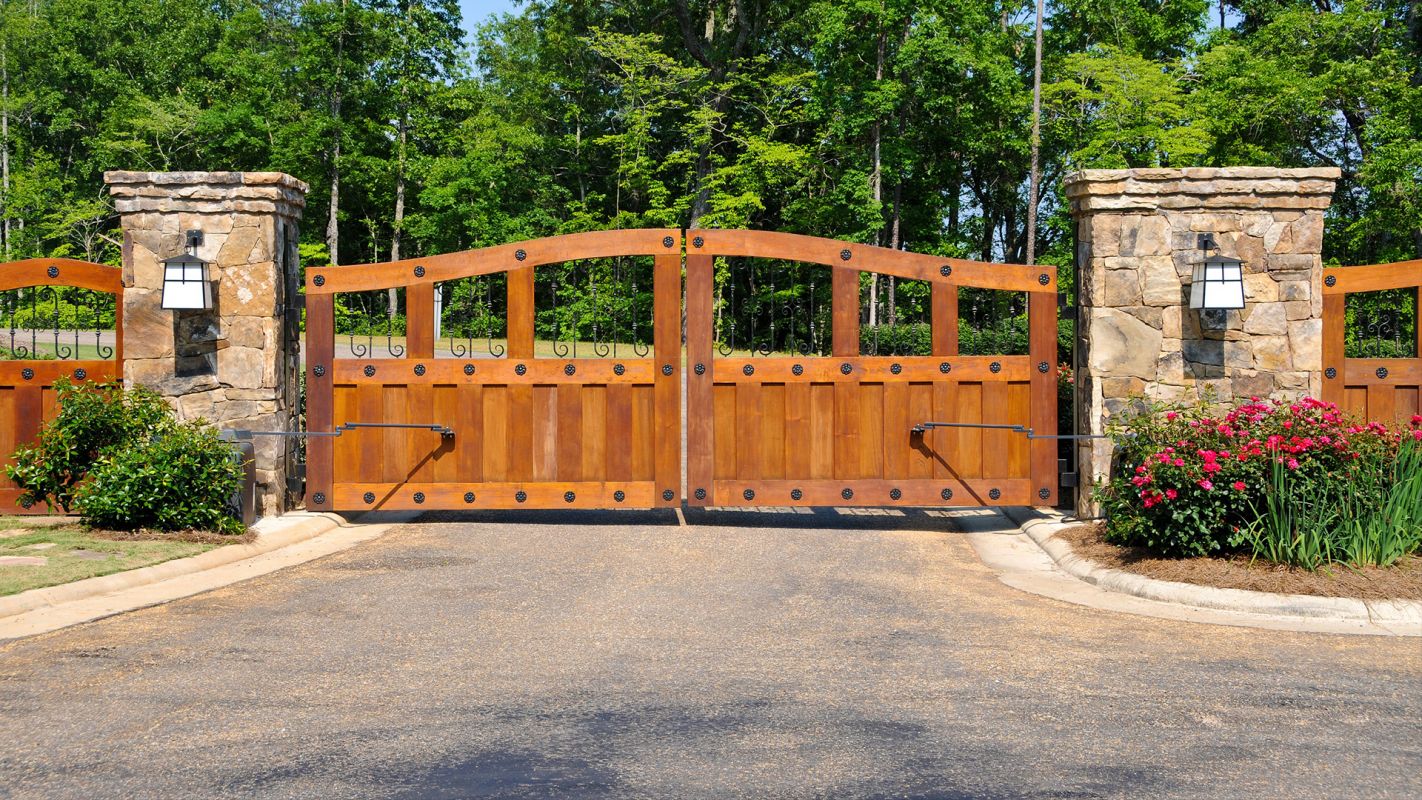 Wood Gate Repair Services Bellaire TX