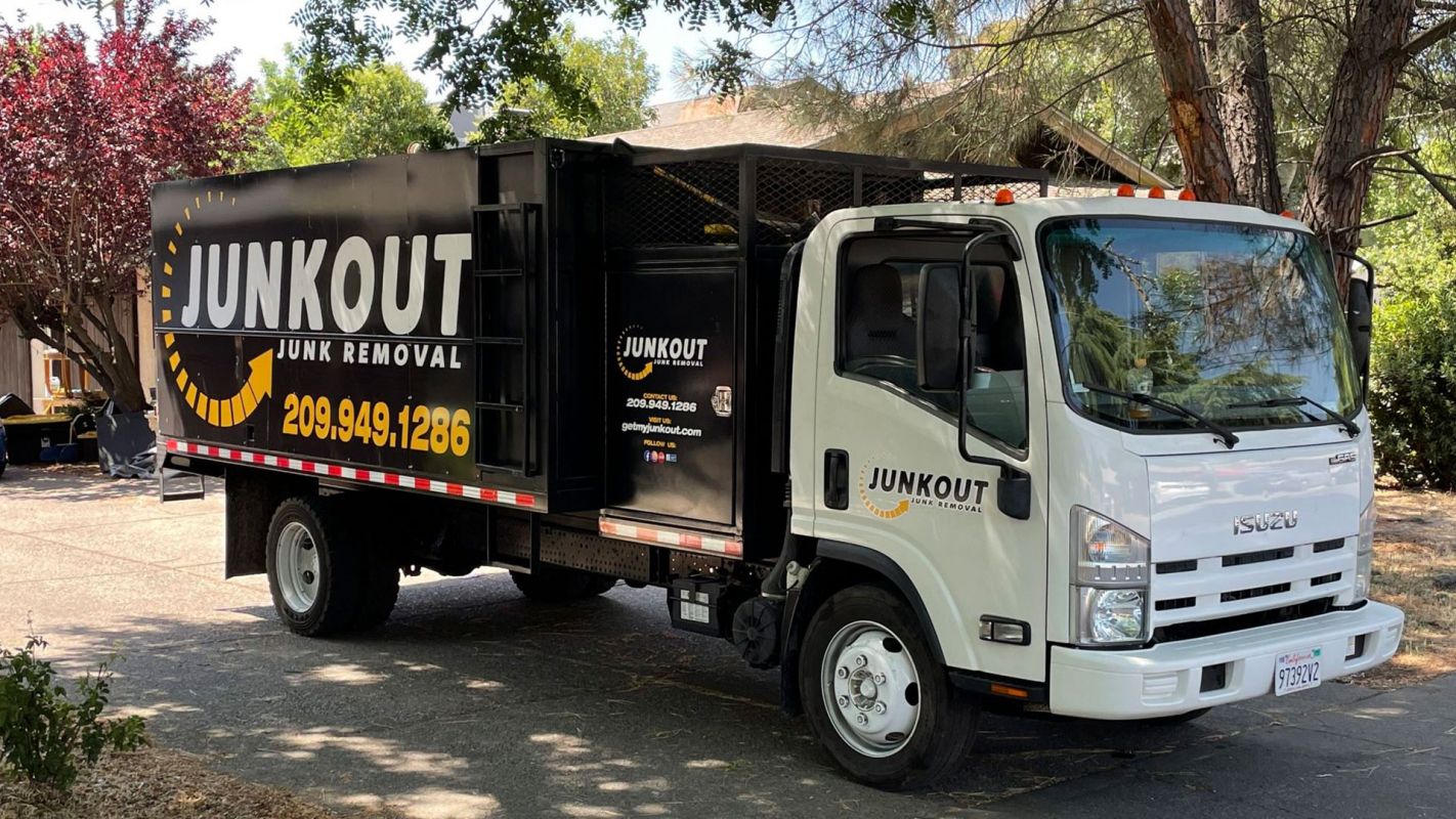 Garbage Hauling Services Brentwood CA