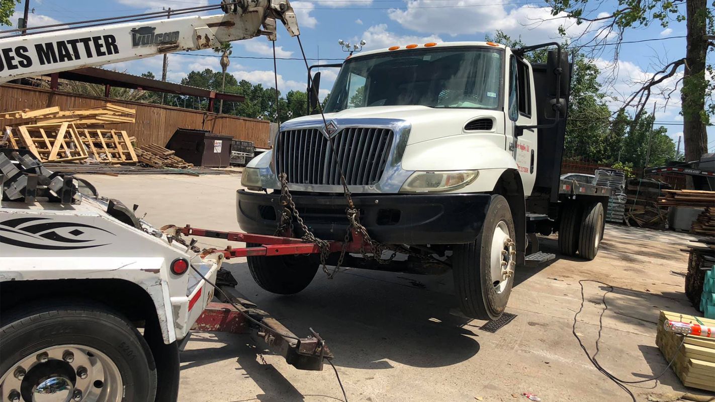 Local Heavy Duty Wrecker Channelview TX