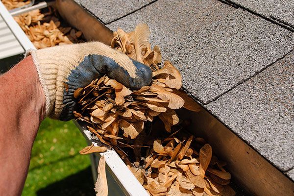 Rain Gutter Cleaning Service West Hills, CA